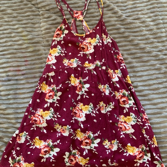 Dresses and one romper - Picture 3 of 4